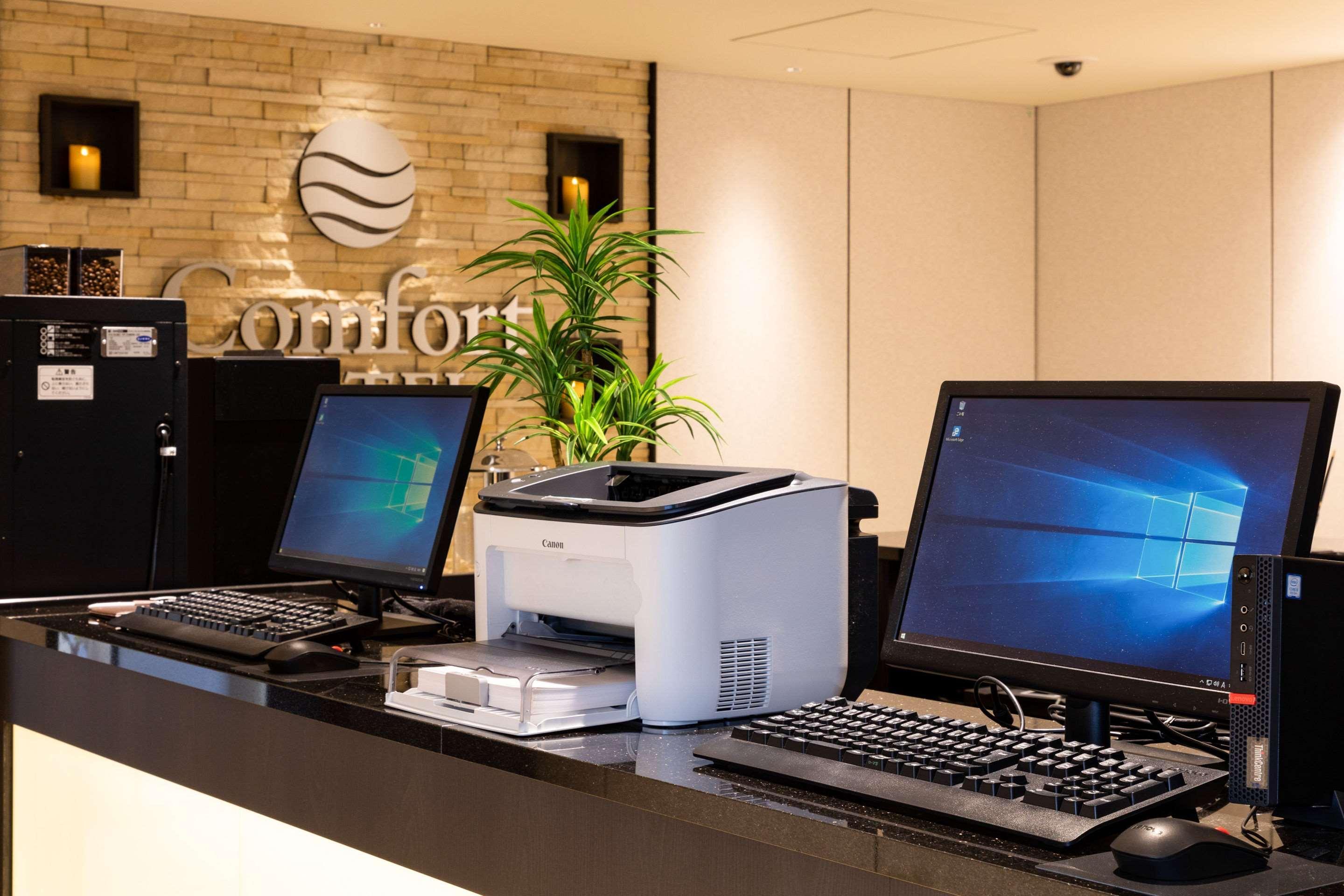 Comfort Hotel Shin-Osaka Buitenkant foto
